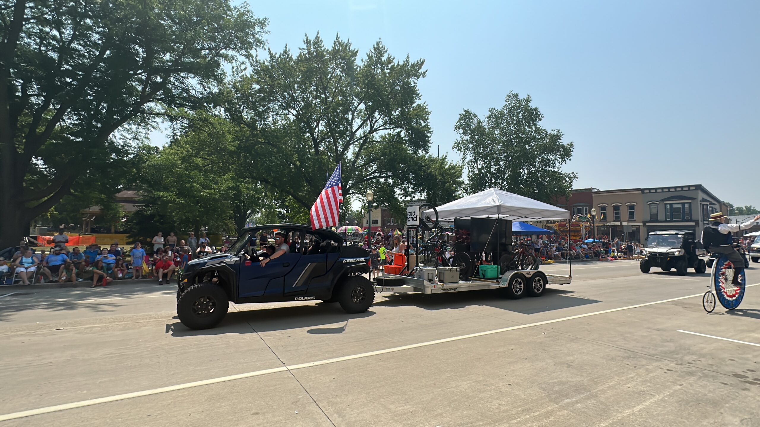 RotoSTAND Parade 2